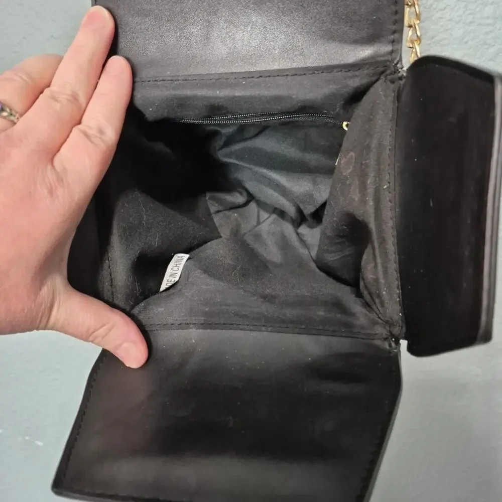 Chinese Takeout Box Handbag Purse Crossbody Black Faux Gold Chain C Charm